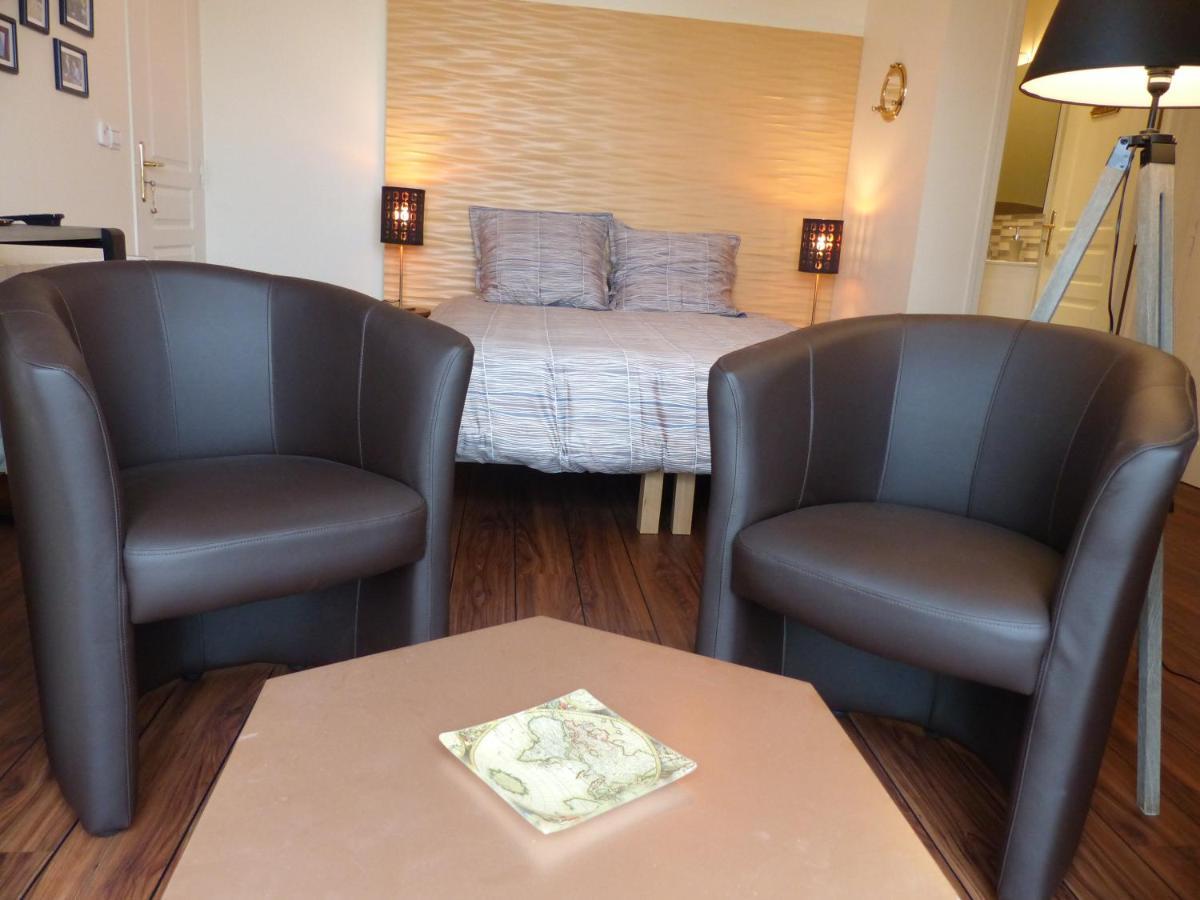 Bed and Breakfast Le Ruban Bleu Face A La Mer Arromanches-les-Bains Exterior foto